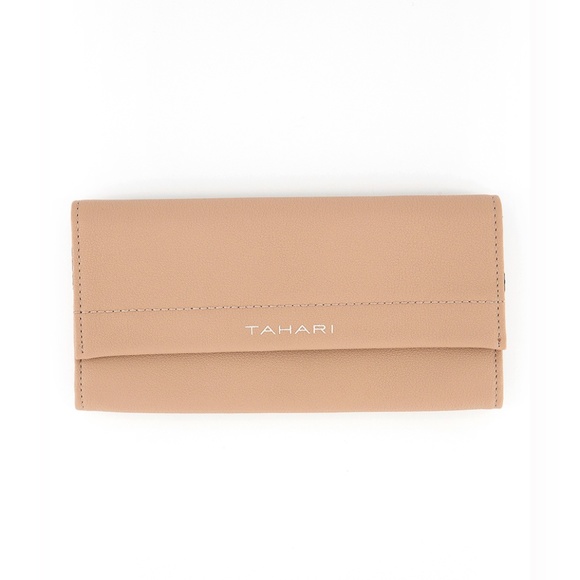 TAHARI | Cloud 9 Gusset Clutch Wallet | NWT - Picture 1 of 5